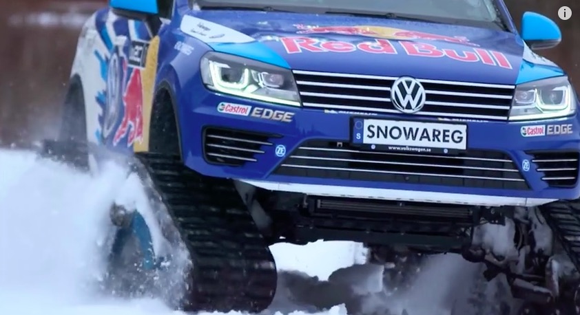 Driversity Episode 1 - Volkswagen Snowareg vs. Sled Dog Racing Team 06